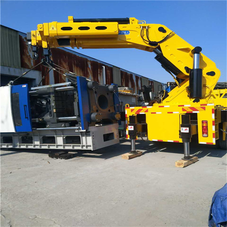 华南热作学院优质大吨位随车吊出租服务，助您高效施工