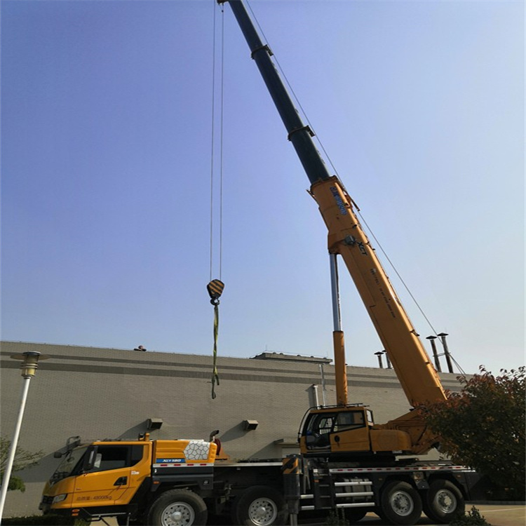 华南热作学院 选择汽车吊租赁的秘诀与联系方式指南