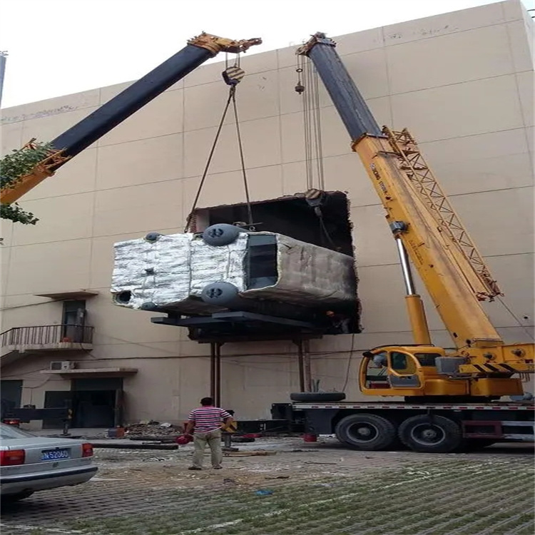 华南热作学院25吨汽车吊出租