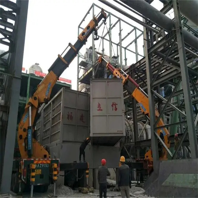 华南热作学院折臂吊车租赁电话