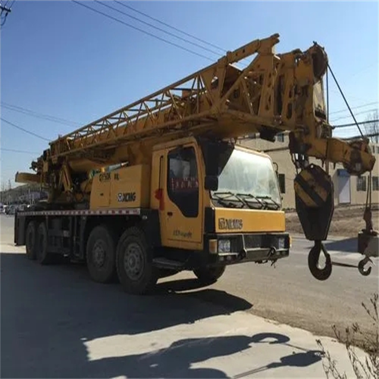 华南热作学院哪里有专业吊车出租